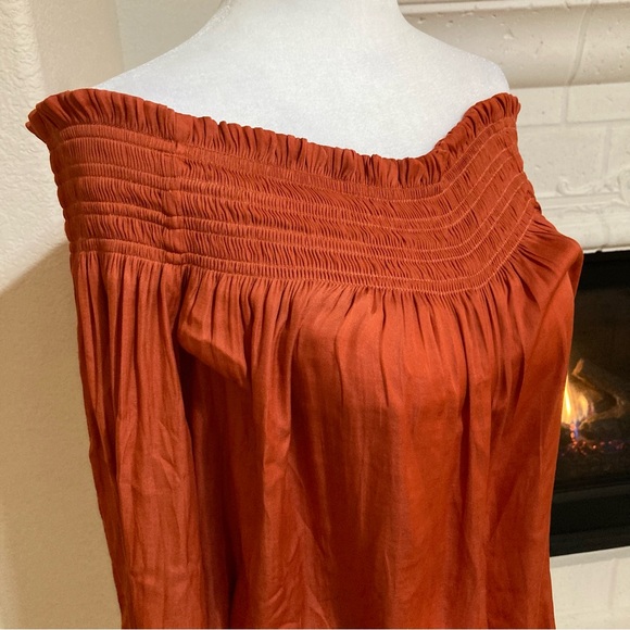 Loft Coral Off Shoulder Silky Top Blouse Size Small S - Picture 2 of 7